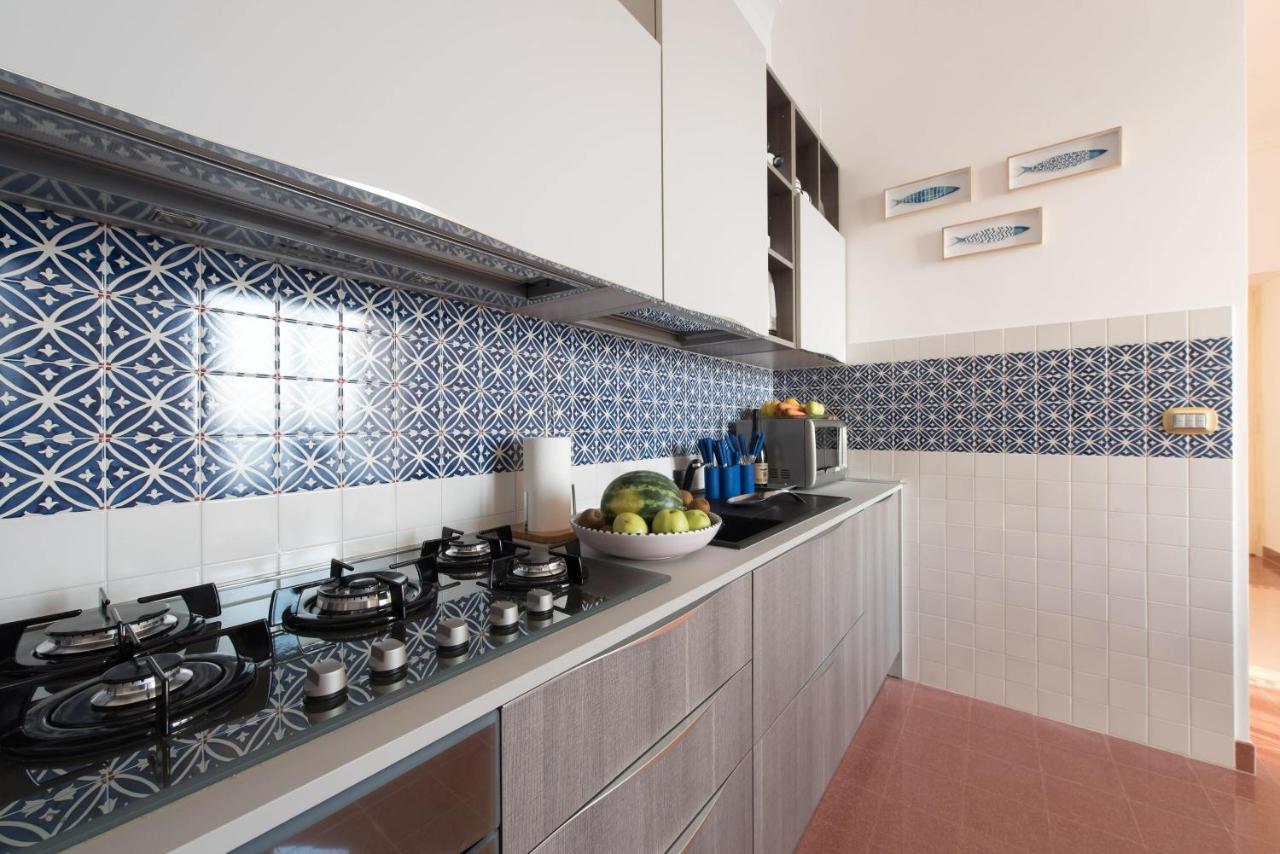 Duomo Seaside Deluxe Apartment By Ortigia Apartments Syrakus Exterior foto